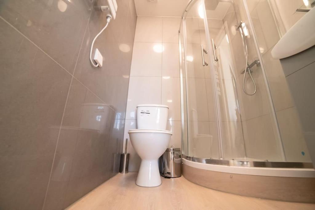 Spacious And Stylish 1 Bed Modern Flat Apartamento Londres