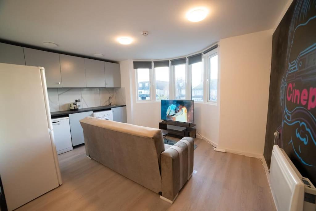 Spacious And Stylish 1 Bed Modern Flat Apartamento